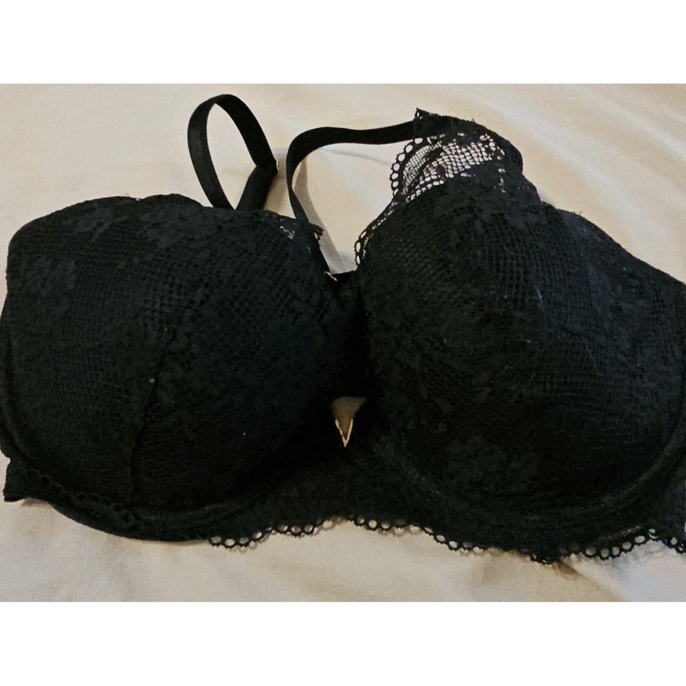 Victoria's Secret Body By Victoria Black Lace Plunge Underwire Bra 34DDD